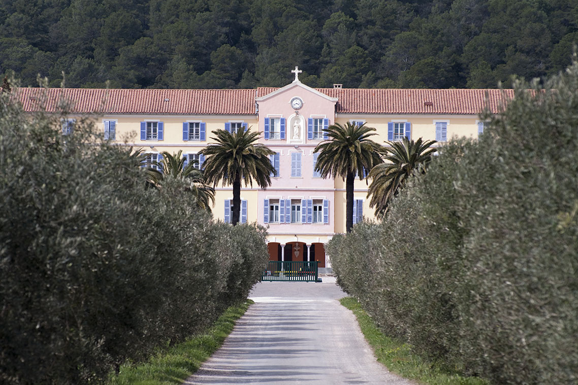 Bastide du domaine de la Navarre - La Crau