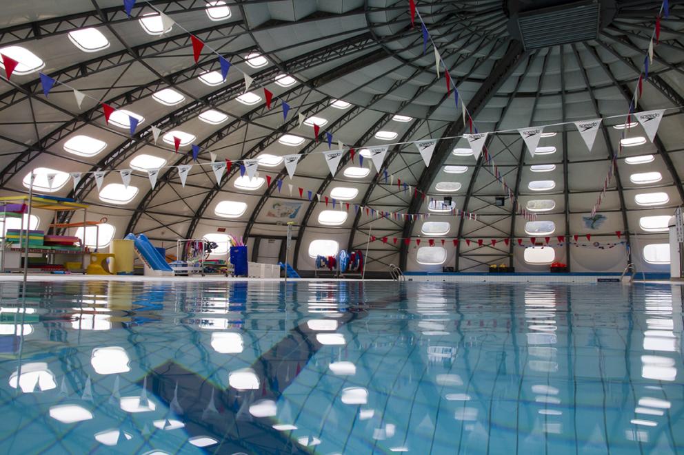 Piscine tournesol Six-Fours-les-Plages